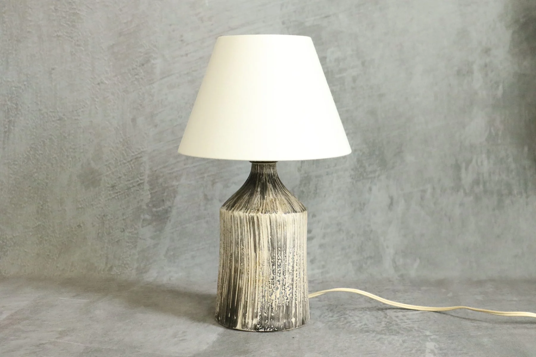 Incised Cream and Charcoal Ceramic Table Lamp