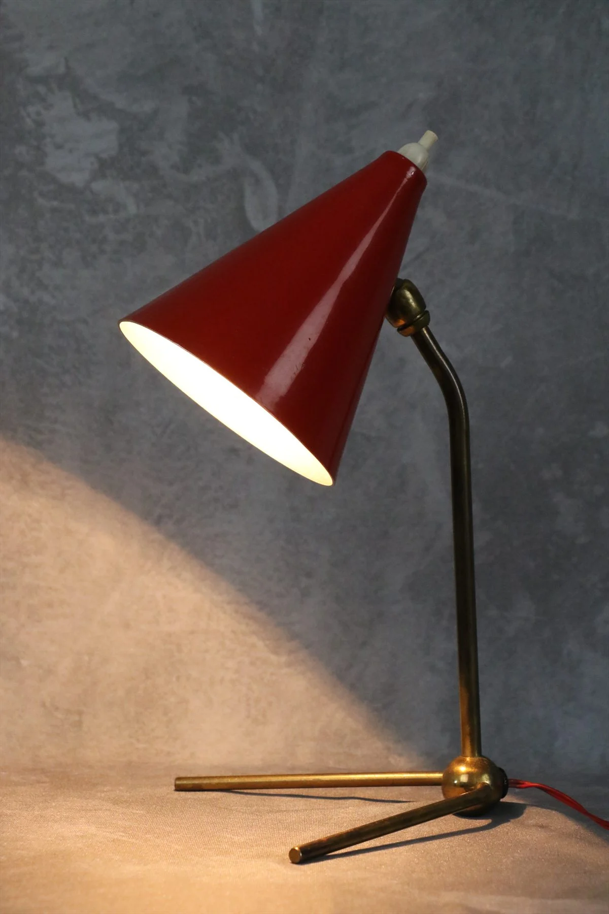 Mid-Century Modern Cocotte Brass Table Lamp