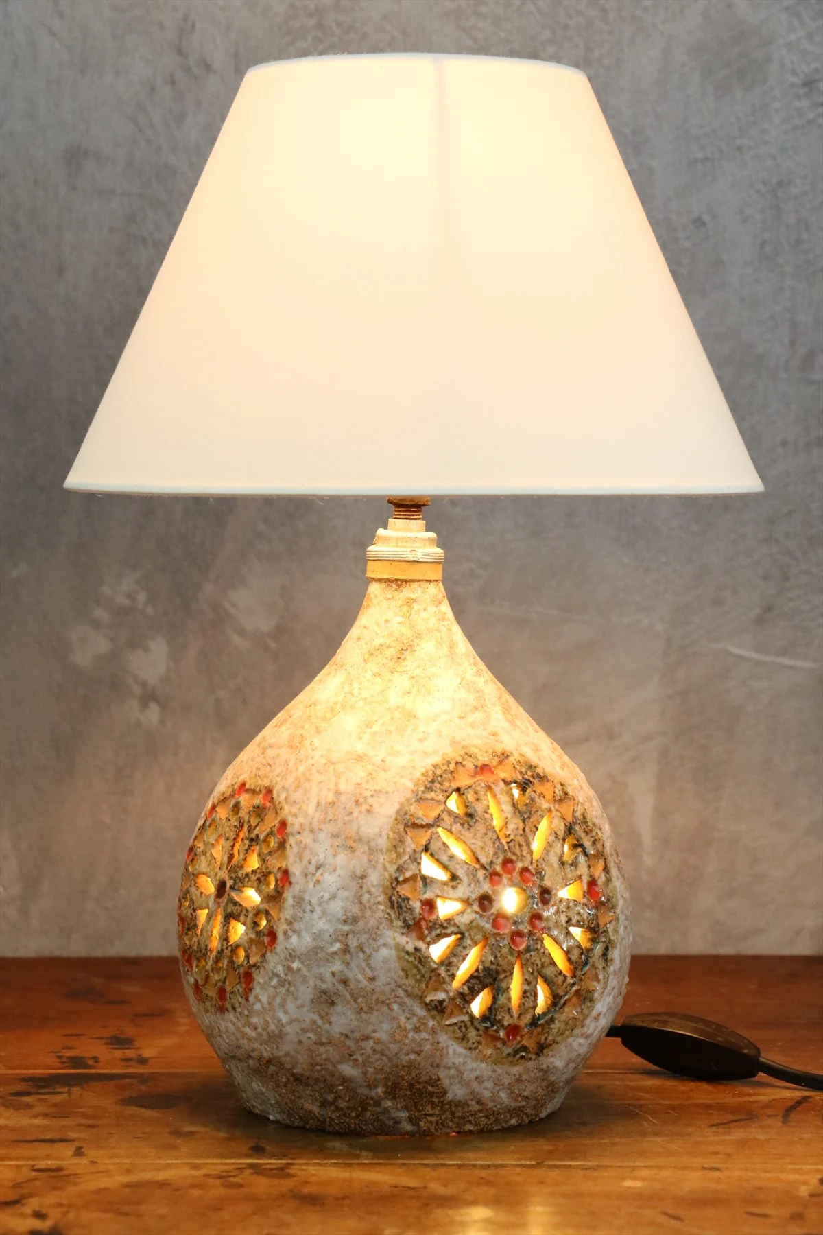 Textured Cream Glazed Ceramic Table Lamp