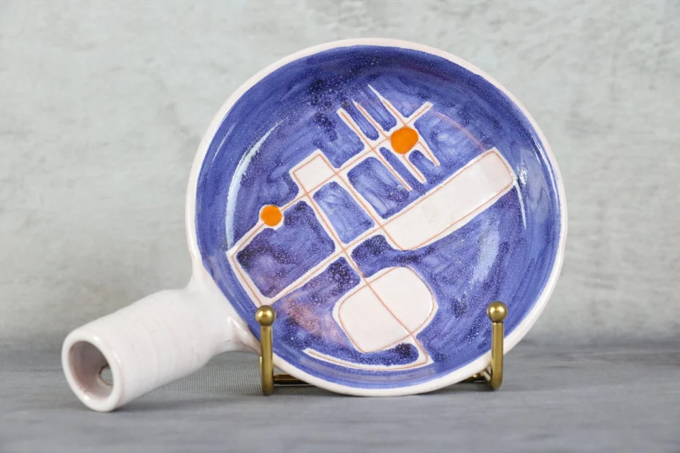 Ceramic Catchall Dish — Robert Auguste and Gyn Gausserand